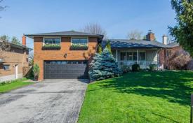 Maison en ville – North York, Toronto, Ontario,  Canada. C$2,087,000
