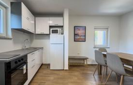 3 pièces appartement dans un nouvel immeuble 92 m² à Krk, Croatie. 255,000 €