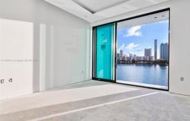 Maison en ville – North Miami Beach, Floride, Etats-Unis. $2,760,000