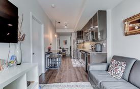 Appartement – The Queensway, Toronto, Ontario,  Canada. C$943,000