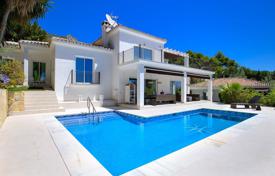 4 pièces villa 300 m² à Marbella, Espagne. 1,950,000 €