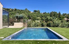 Villa – La Croix-Valmer, Côte d'Azur, France. 1,750,000 €