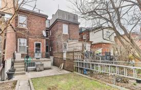 Maison mitoyenne – Roxton Road, Toronto, Ontario,  Canada. C$1,642,000