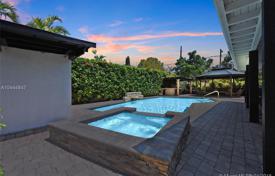 Villa – Miami, Floride, Etats-Unis. $1,649,000