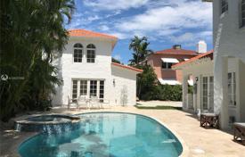 Villa – Miami, Floride, Etats-Unis. $1,800,000