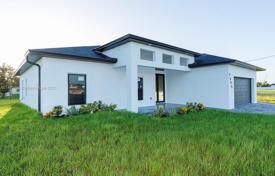 Maison en ville – Cape Coral, Floride, Etats-Unis. $445,000
