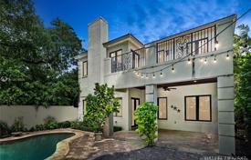 Villa – Miami, Floride, Etats-Unis. 2,224,000 €