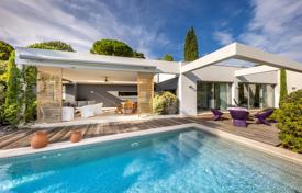 6 pièces villa à Antibes, France. 1,995,000 €