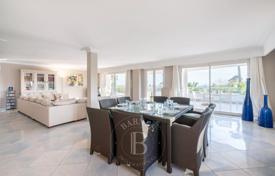 4 pièces appartement à Cannes, France. 1,867,000 €