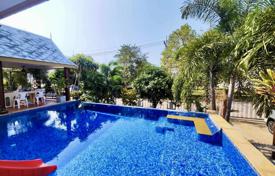 4 pièces villa 660 m² en Pattaya, Thaïlande. $408,000
