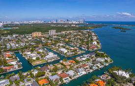 Maison en ville – North Miami, Floride, Etats-Unis. $3,500,000