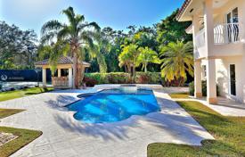 Villa – Pinecrest, Floride, Etats-Unis. $2,250,000