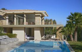 Villa – Saint Tropez, Côte d'Azur, France. 18,212,000 €