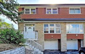 4 pièces maison mitoyenne à North York, Canada. C$1,149,000