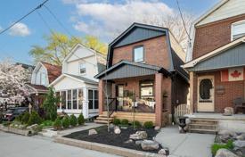 Maison en ville – Woodbine Avenue, Toronto, Ontario,  Canada. C$2,136,000