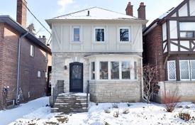 Maison en ville – East York, Toronto, Ontario,  Canada. C$2,023,000