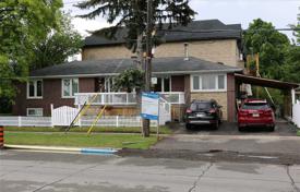 7 pièces maison en ville à Scarborough, Canada. C$1,134,000