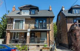 4 pièces maison mitoyenne à Old Toronto, Canada. C$1,745,000