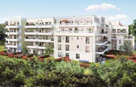 Appartement – Châtenay-Malabry, Île-de-France, France. From 424,000 €