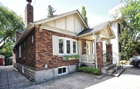 Maison en ville – East York, Toronto, Ontario,  Canada. C$1,547,000