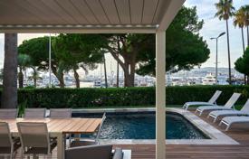 7 pièces villa à Cannes, France. 12,000 € par semaine