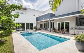 Villa – Miami, Floride, Etats-Unis. 2,575,000 €
