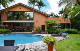 Villa – Miami, Floride, Etats-Unis. $1,548,000