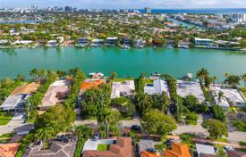 Maison en ville – Miami Beach, Floride, Etats-Unis. $5,000,000