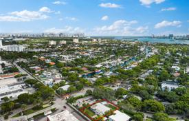 Maison en ville – North Miami, Floride, Etats-Unis. $1,300,000