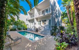 Maison en ville – Miami Beach, Floride, Etats-Unis. $1,390,000