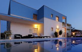 Villa – Split, Croatie. 850,000 €