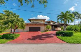 Villa – Miami, Floride, Etats-Unis. $9,450,000