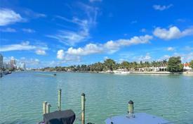 Copropriété – Miami Beach, Floride, Etats-Unis. $395,000