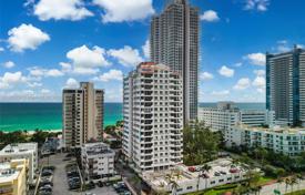 Copropriété – Miami Beach, Floride, Etats-Unis. $720,000