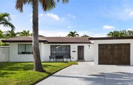 Villa – Lauderdale-by-the-Sea, Floride, Etats-Unis. $875,000