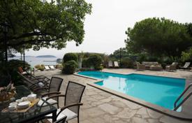 Villa – Ischia, Campania, Italie. 22,000 € par semaine