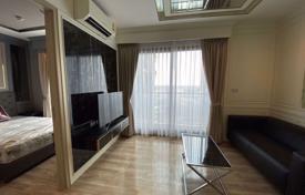1 pièces appartement en copropriété à Khlong Toei, Thaïlande. $229,000