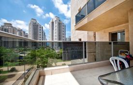 Appartement – Netanya, Center District, Israël. $740,000