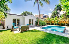 Villa – Miami Beach, Floride, Etats-Unis. 1,487,000 €