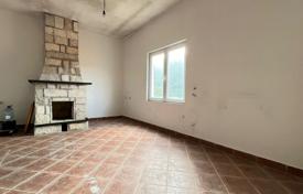 2 pièces maison en ville 108 m² à Herceg Novi (ville), Monténégro. 105,000 €
