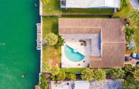 Villa – North Miami, Floride, Etats-Unis. $1,250,000