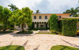 Villa – Pine Tree Drive, Miami Beach, Floride,  Etats-Unis. $3,999,000