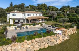 10 pièces villa à Roquefort-les-Pins, France. 3,850,000 €