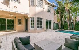 Maison en ville – Golden Beach, Floride, Etats-Unis. $2,700,000