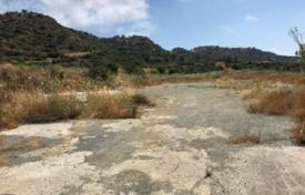 Terrain à Pissouri, Chypre. 475,000 €