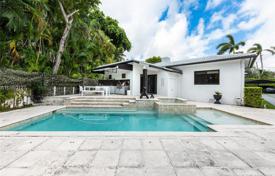 Villa – Miami Beach, Floride, Etats-Unis. 2,304,000 €