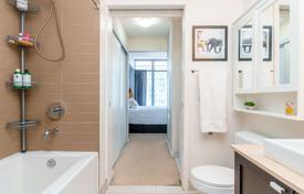 Appartement – The Queensway, Toronto, Ontario,  Canada. C$866,000