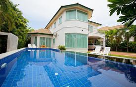 Maison en ville – Pattaya, Chonburi, Thaïlande. $3,300 par semaine