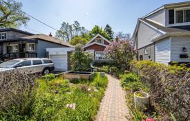 2 pièces maison en ville à East York, Canada. C$1,140,000