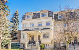 Maison mitoyenne – North York, Toronto, Ontario,  Canada. C$1,912,000